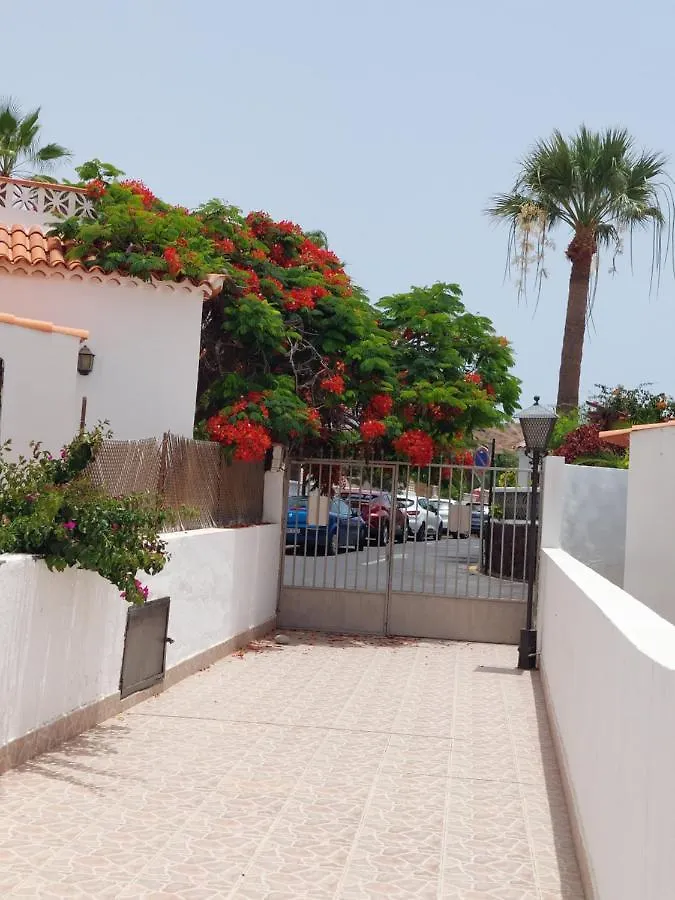 Dom wakacyjny Jacuzzi House Sunflower Costa Del Silencio Hiszpania