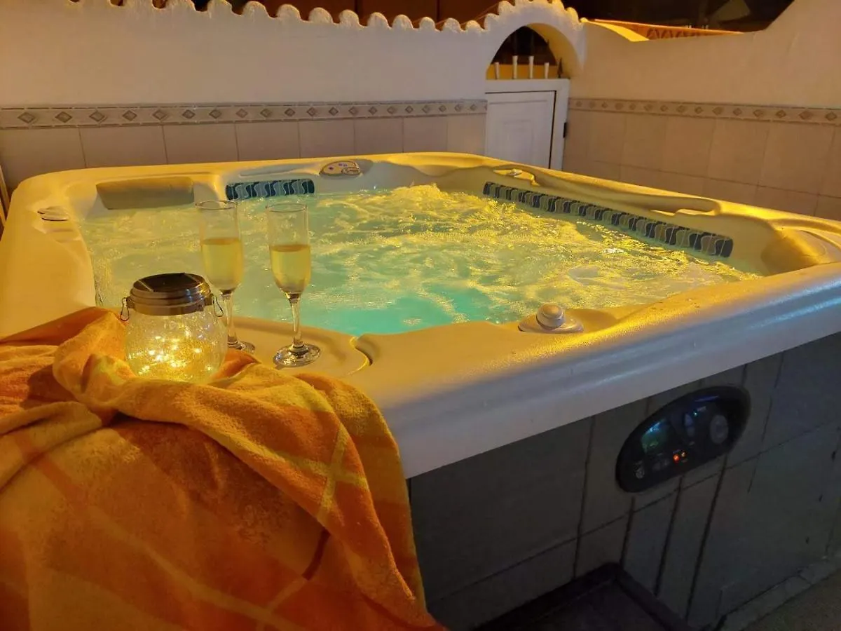 Jacuzzi House Sunflower Costa Del Silencio 0*,  Hiszpania